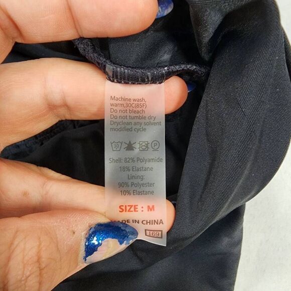 Women's Medium One-Piece Black Swimsuit Tummy Control - Picture 3 of 3